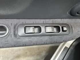 Suzuki Ignis (2004) thumbnail 19