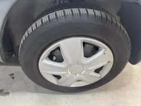 Suzuki Ignis (2004) thumbnail 23