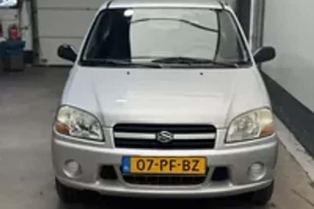 Suzuki Ignis (2004) thumbnail 25