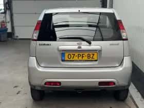Suzuki Ignis (2004) thumbnail 6