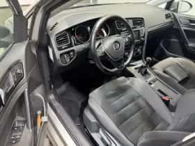 Volkswagen Golf thumbnail 11