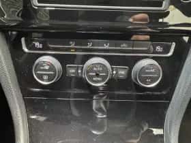 Volkswagen Golf thumbnail 16
