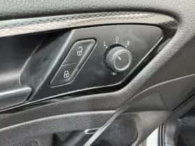 Volkswagen Golf thumbnail 21