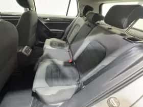 Volkswagen Golf thumbnail 23
