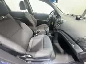 Chevrolet Aveo thumbnail 12