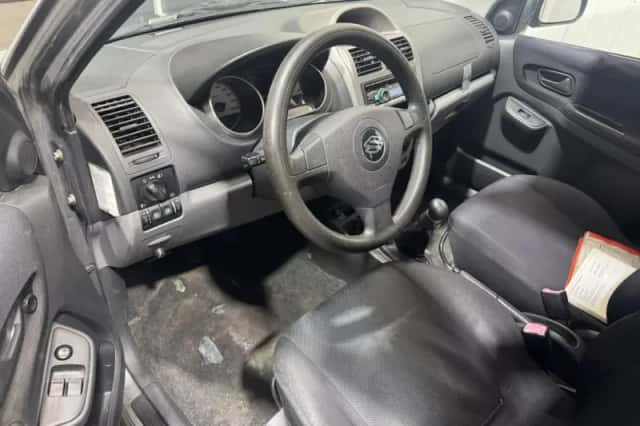 Suzuki Ignis (2006) thumbnail 11