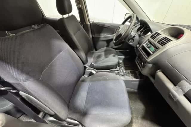 Suzuki Ignis (2006) thumbnail 12