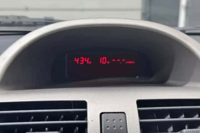 Suzuki Ignis (2006) thumbnail 16
