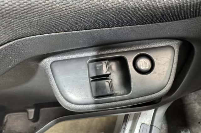 Suzuki Ignis (2006) thumbnail 21