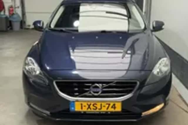 Volvo V40 (2014) thumbnail 27