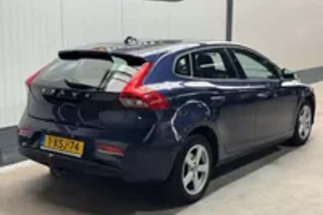 Volvo V40 (2014) thumbnail 30