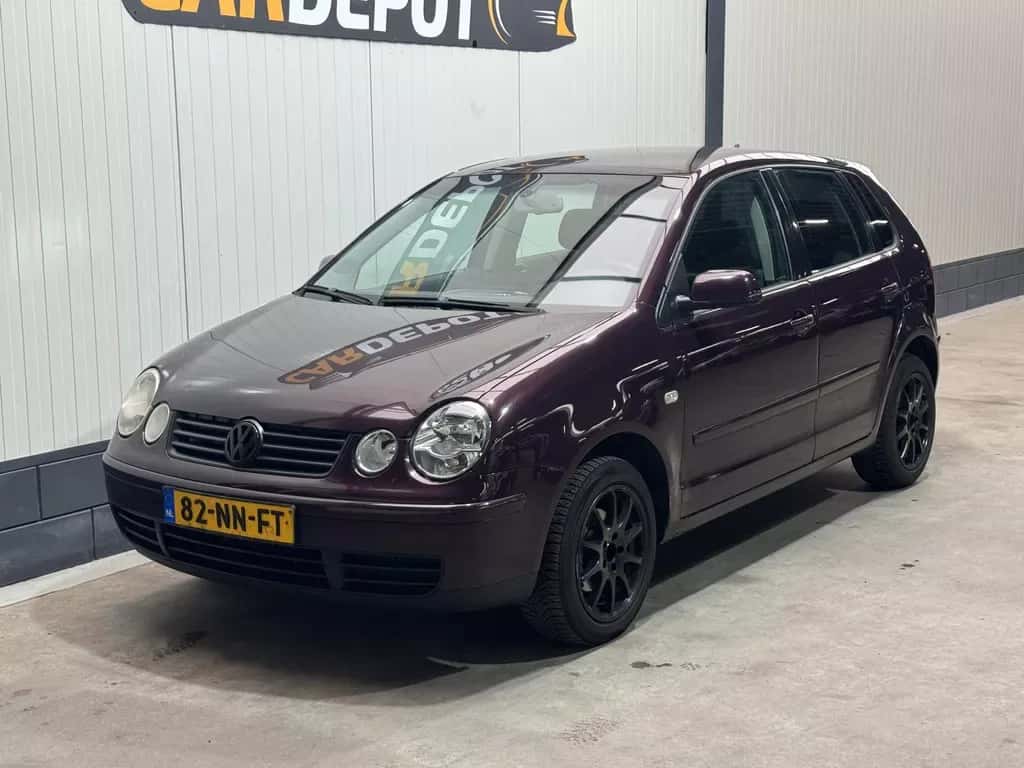 Volkswagen Polo (2003) — foto 1