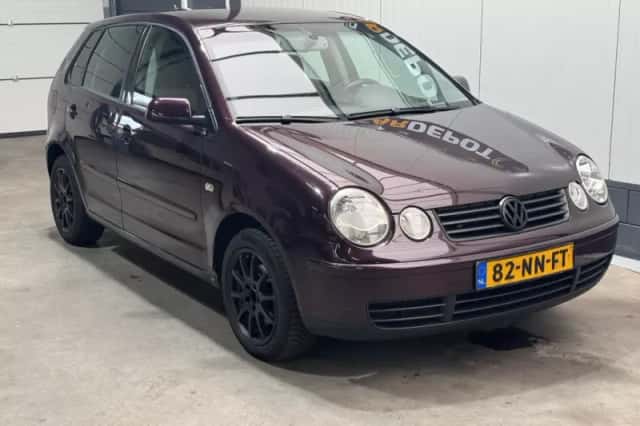 Volkswagen Polo (2003) thumbnail 3