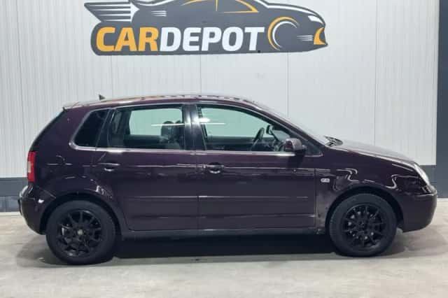 Volkswagen Polo (2003) thumbnail 4