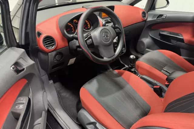 Opel Corsa (2008) thumbnail 10