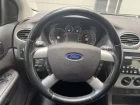 Ford Focus thumbnail 15