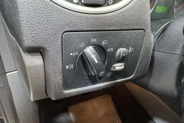 Ford Focus (2006) thumbnail 20