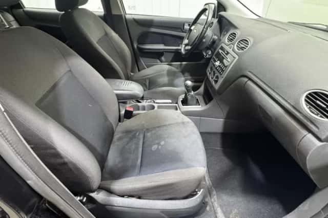 Ford Focus (2006) thumbnail 23