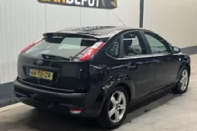 Ford Focus (2006) thumbnail 29