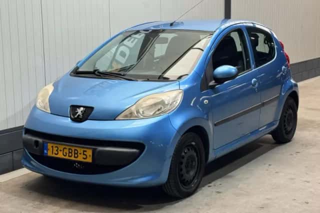 Peugeot 107 (2008) thumbnail 1