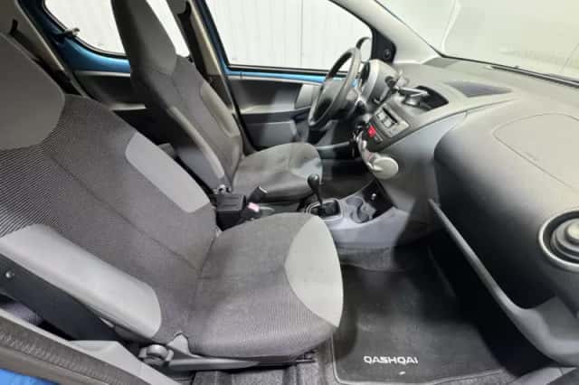 Peugeot 107 (2008) thumbnail 18