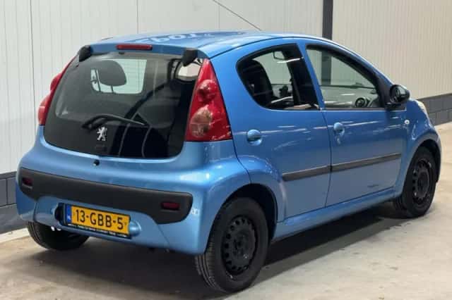 Peugeot 107 (2008) thumbnail 5