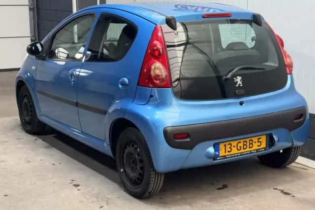 Peugeot 107 (2008) thumbnail 7