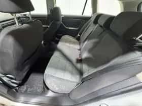 Volkswagen Golf thumbnail 22