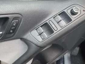 Volkswagen Tiguan thumbnail 24