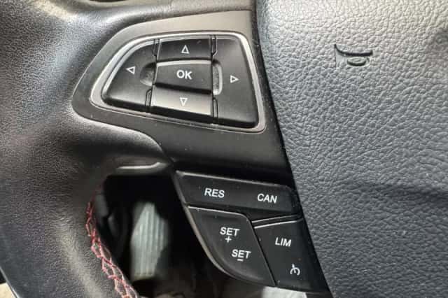 Ford Kuga (2018) thumbnail 21