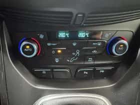Ford Kuga (2018) thumbnail 22
