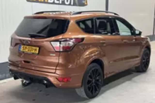 Ford Kuga (2018) thumbnail 33