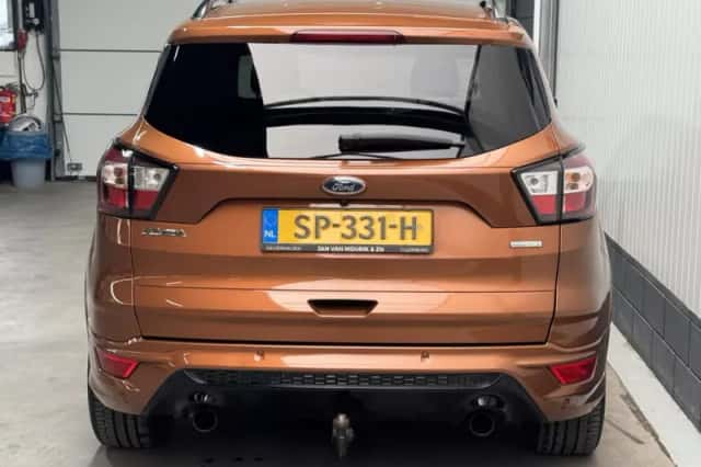 Ford Kuga (2018) thumbnail 6