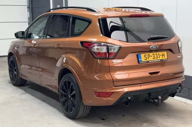 Ford Kuga (2018) thumbnail 7