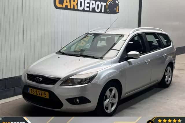 Ford Focus (2010) thumbnail 1