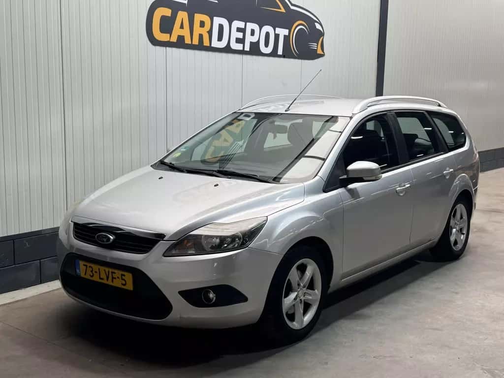 Ford Focus (2010) — foto 1