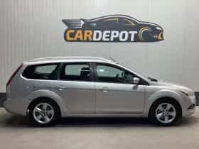 Ford Focus (2010) thumbnail 4