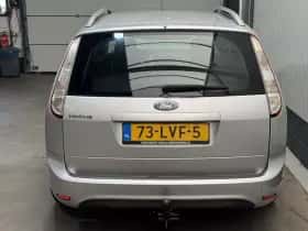 Ford Focus (2010) thumbnail 6