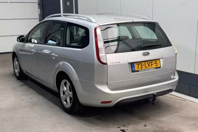 Ford Focus (2010) thumbnail 7