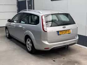 Ford Focus (2010) thumbnail 7