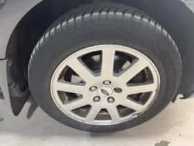 Ford Focus (2006) thumbnail 24
