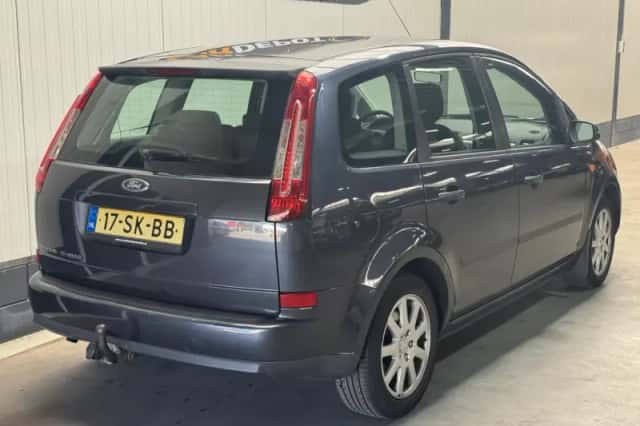 Ford Focus (2006) thumbnail 5