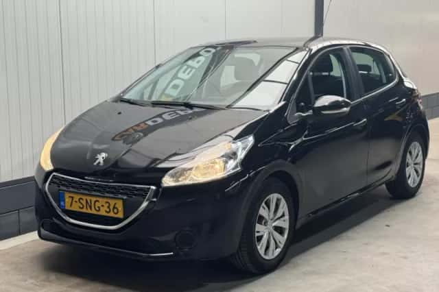 Peugeot 208 (2013) thumbnail 1