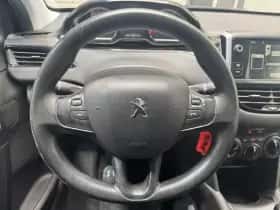 Peugeot 208 (2013) thumbnail 13
