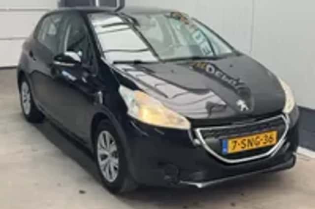 Peugeot 208 (2013) thumbnail 29