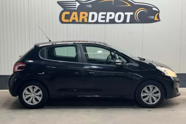 Peugeot 208 (2013) thumbnail 4