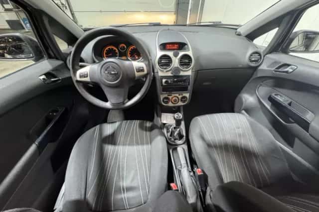 Opel Corsa (2006) thumbnail 11