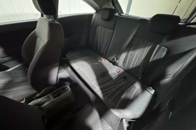 Opel Corsa (2006) thumbnail 20