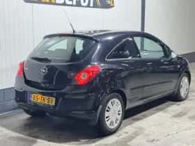 Opel Corsa (2006) thumbnail 5