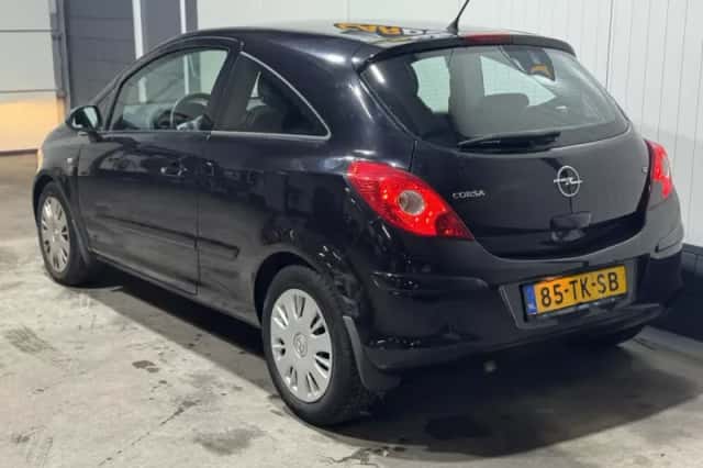 Opel Corsa (2006) thumbnail 7